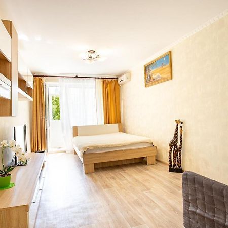 Apartment On Central Avenue-3 Slobodskaya Nikolayev Εξωτερικό φωτογραφία